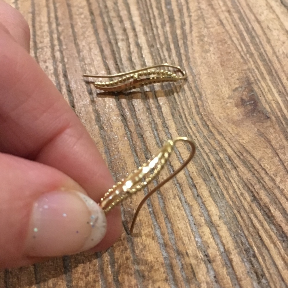 10kt gold drop earrings